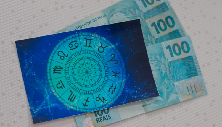 Descubra quais são os signos que estão com sorte em dobro e podem tirar um bom dinheiro na loteria; mas tenha atenção às informações.