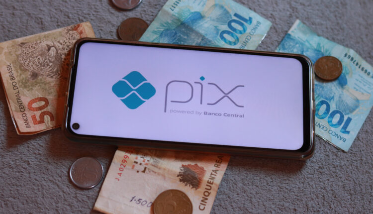 Auxílio no PIX.