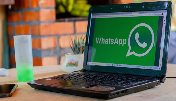 WhatsApp.