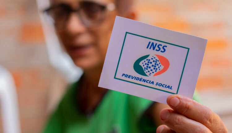 Alerta no INSS.