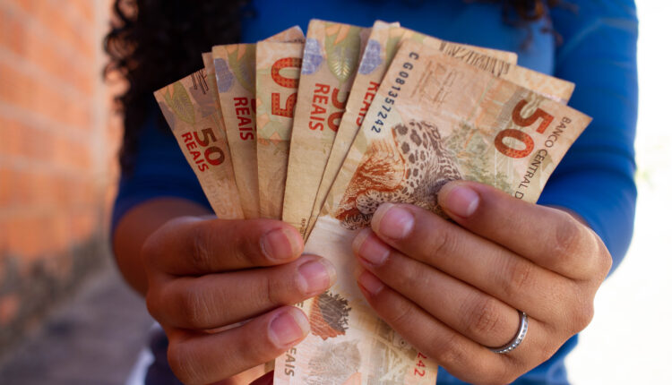 Auxílio do CRAS.