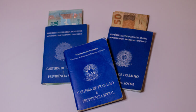 Resgatar o FGTS.