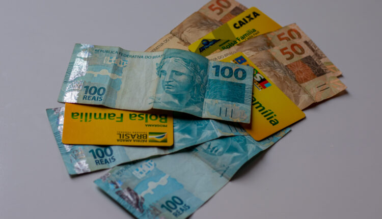 Bolsa Família.