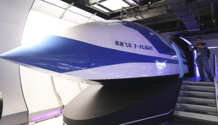Já imaginou andar a cerca de 4 mil km/h? Essa é a velocidade prometida para um dos trens mais modernos do mundo, na China.