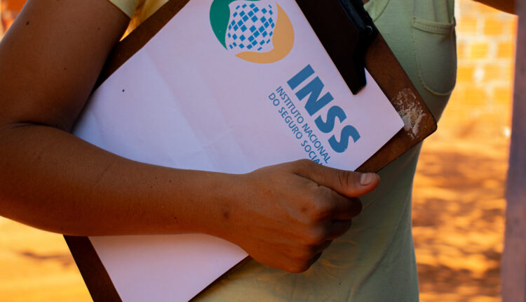 Funcionários do INSS Prova de Vida.