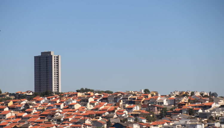Veja quais cidades do Brasil contam com um custo de vida acessível para quem busca um local barato para se viver.