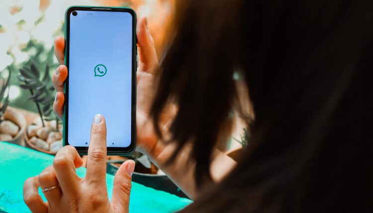 Cor do WhatsApp.