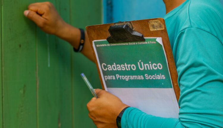 Agentes do CRAS podem visitar sua casa? Descubra a verdade e aprenda o que fazer para se preparar hoje mesmo.