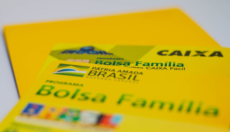 Bolsa Família antecipado.
