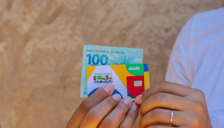Bolsa Família.