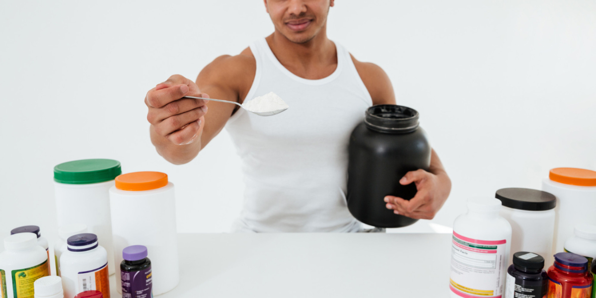 Creatina saiba em quanto tempo os efeitos começam a aparecer no seu corpo