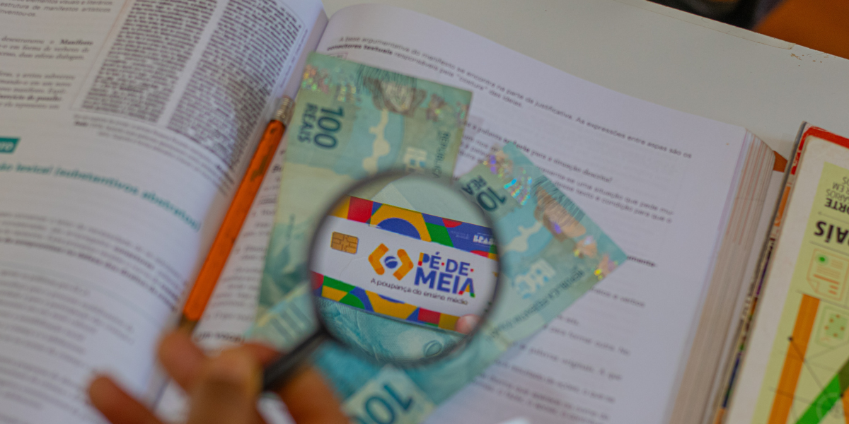 Dinheiro fácil saiba quem tem direito a sacar R$ 9.200 do Pé-de-Meia