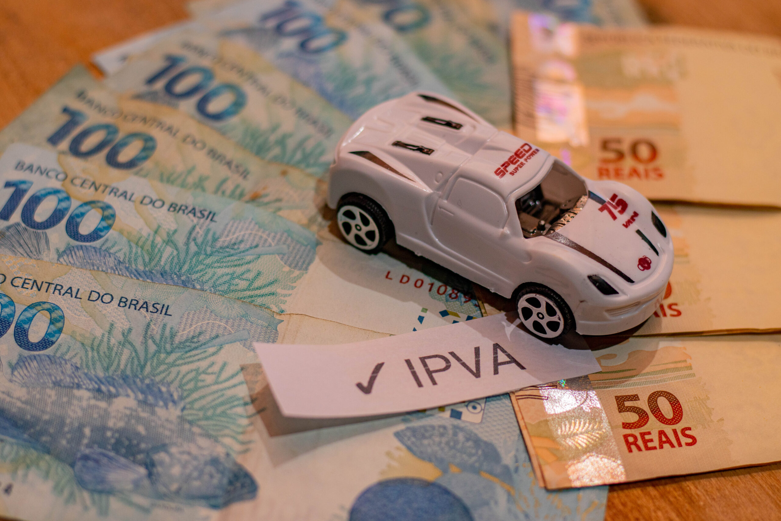 Vai pagar o IPVA em 2025? Veja quando você pode conseguir isenção dos pagamentos.