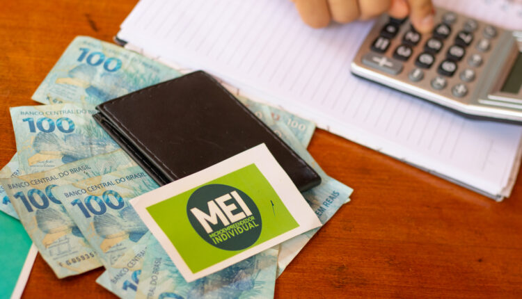 O MEI pode procurar no empréstimo a solução para suas finanças, mas quando é possível?