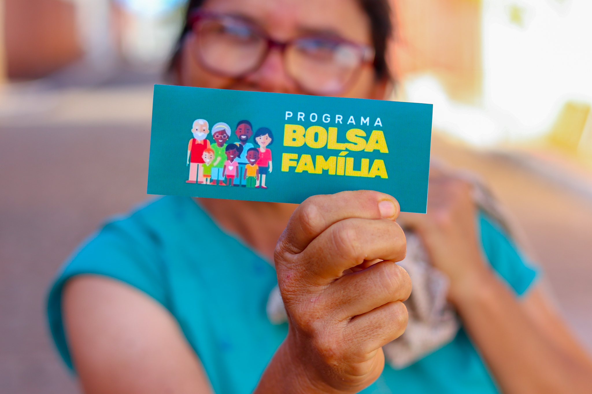 Quer continuar recebendo o Bolsa Família? Então atualize os dados! / Crédito: @jeanedeoliveirafotografia / noticiadamanha.com.br