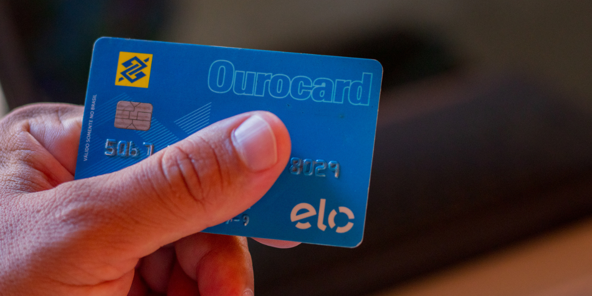 Banco do Brasil emite cartão SEM ANUIDADE + 20 mil milhas na aquisição - veja como aproveitar