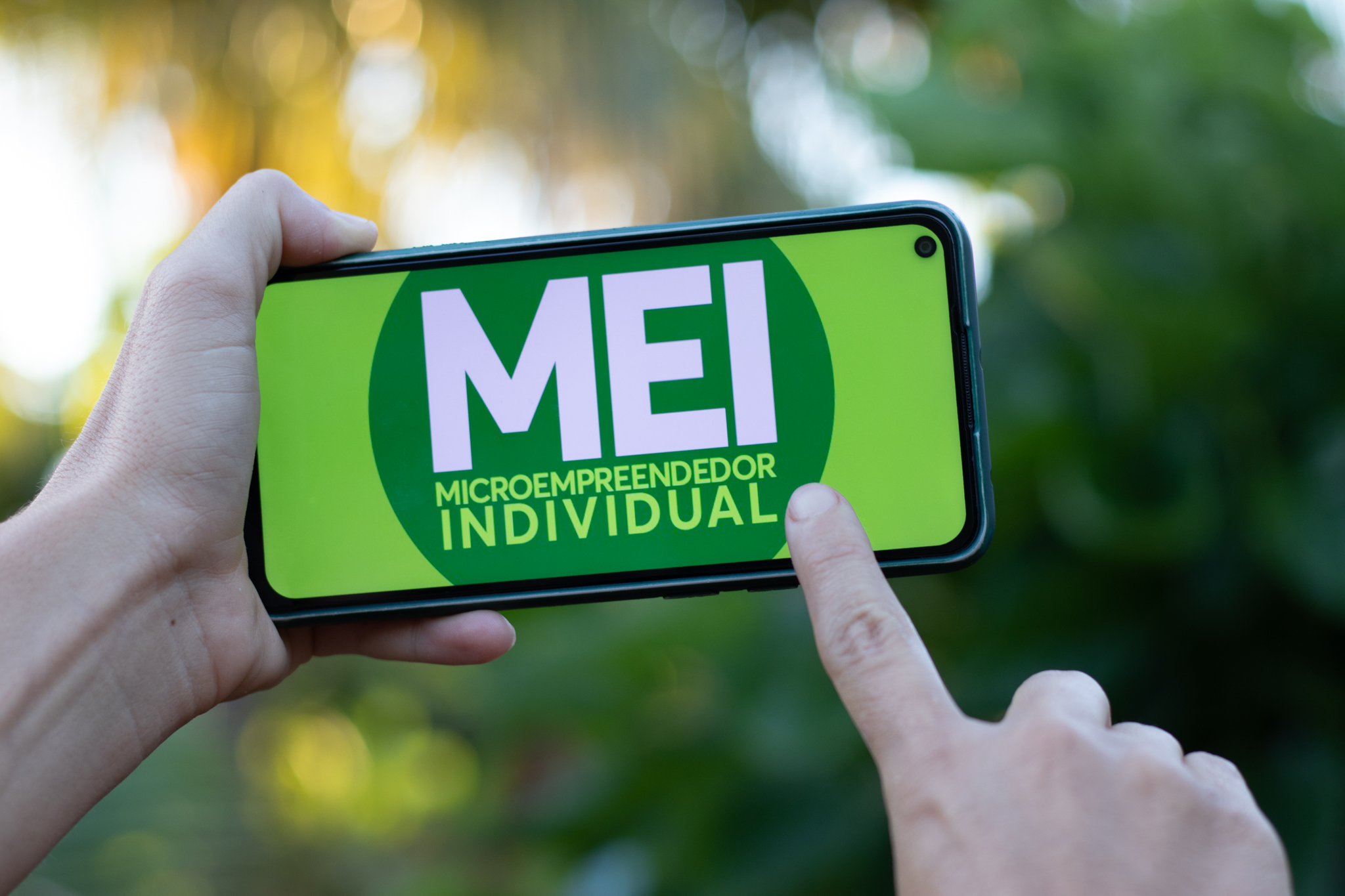 Se você é MEI, saiba que pode ter acesso a um cartão exclusivo com benefícios.