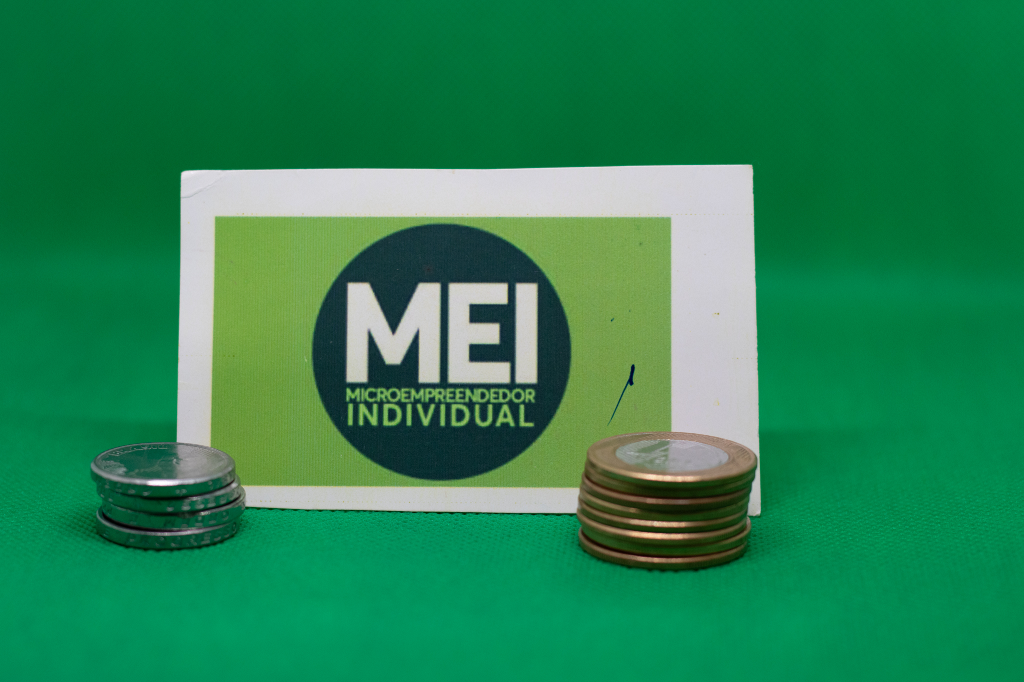 O MEI que quiser encerrar os negócios deve primeiro cuidar de suas dívidas.