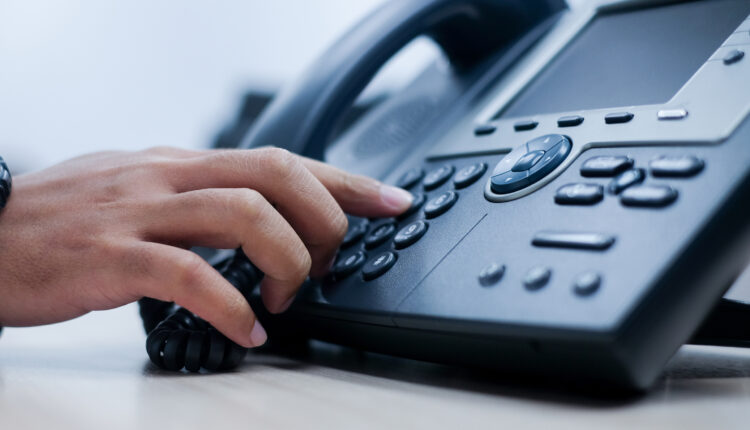 Telefone fixo.