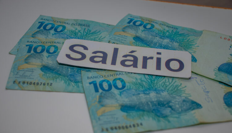 Salário mínimo.