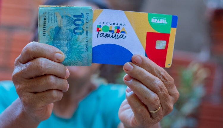 Bolsa Família.