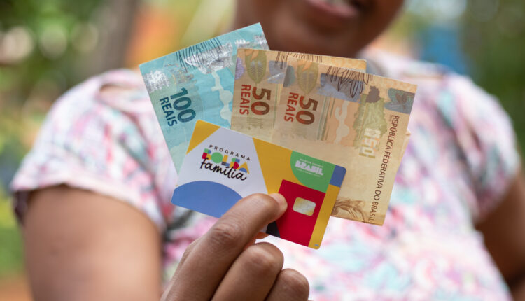 Cartão Bolsa Família.