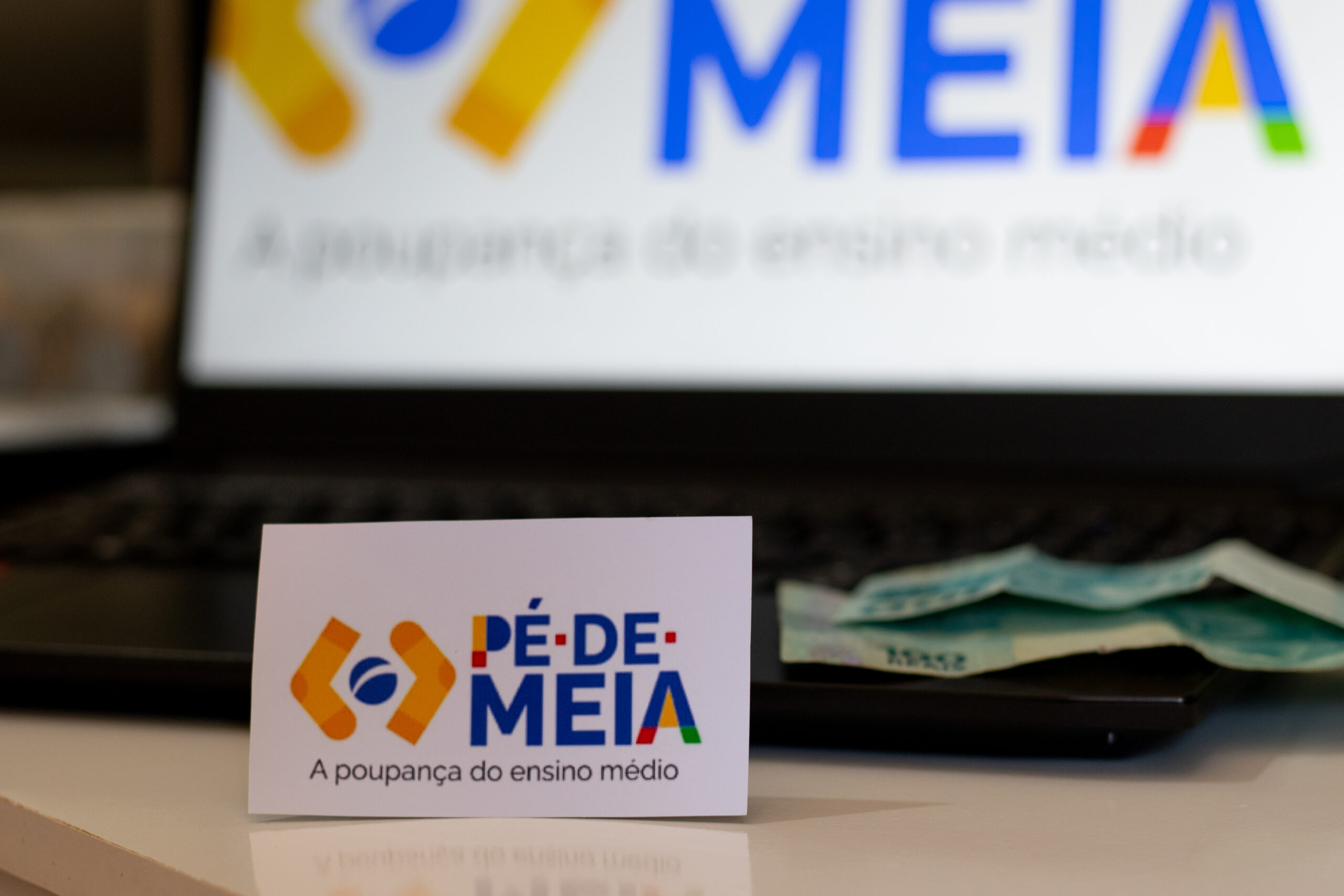 Programa pé-de-meia licenciaturas.