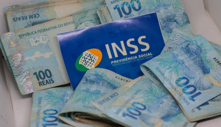 Salário do INSS.