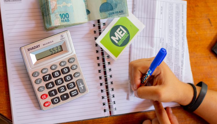 Se você ainda não entregou a declaração anual do MEI, veja o que pode acontecer.