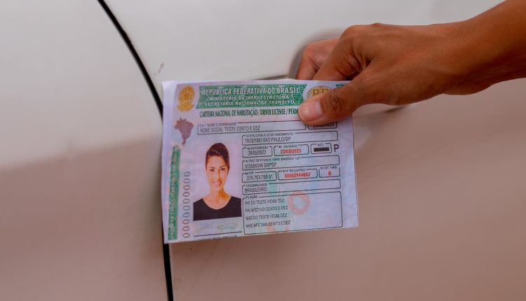 Se sua CNH está vencida há mais de um ano, saiba que ainda tem como recuperá-la.
