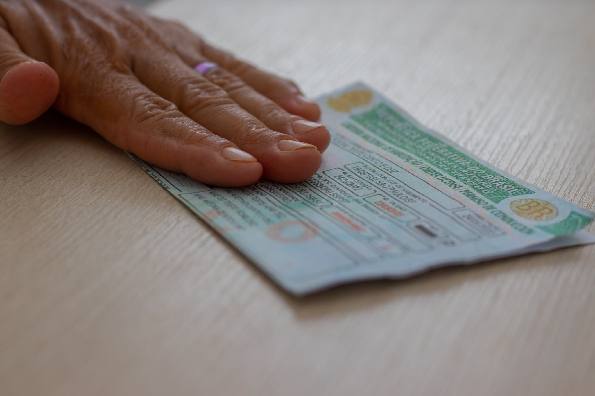 Vai fazer a prova para tirar CNH? Veja como funcionam os simulados do Detran para ajudar.