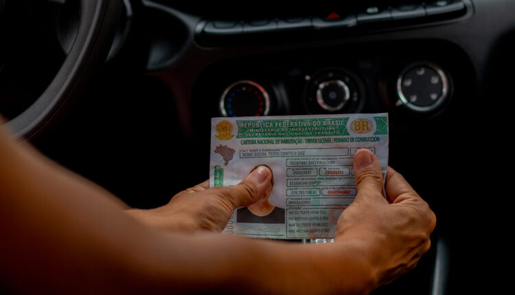 Se você quer saber com quantos pontos perde a CNH, veja como funciona o processo.