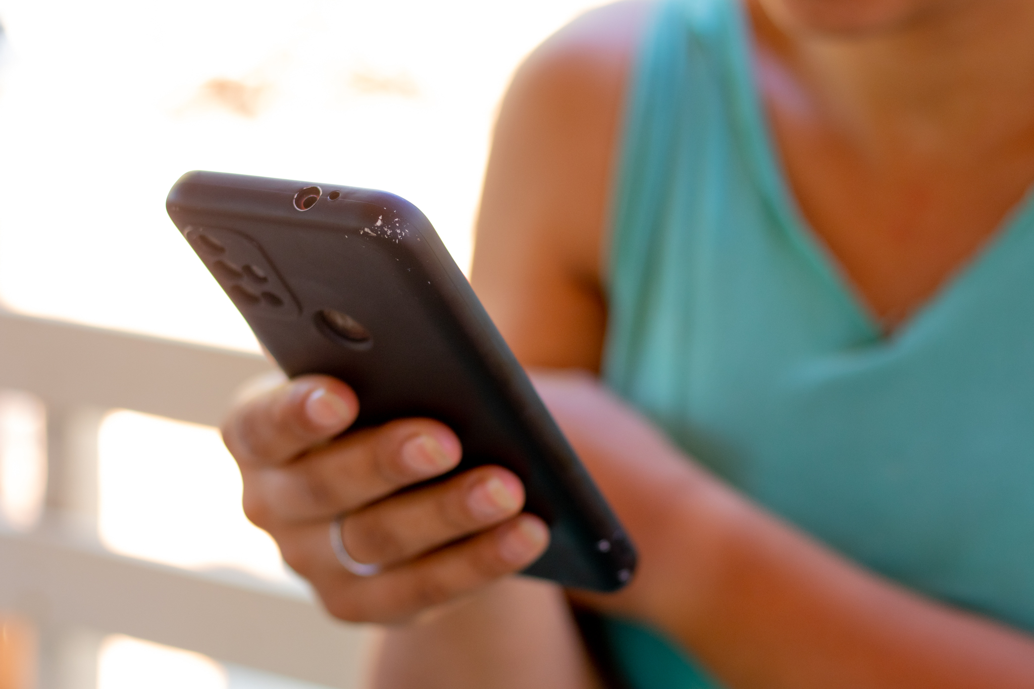 Celular com memória cheia.