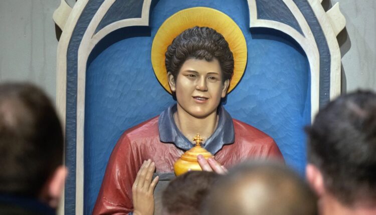 Carlo Acutis, conhecido como santo Millenial, será nomeado oficialmente pela Igreja Catóica.