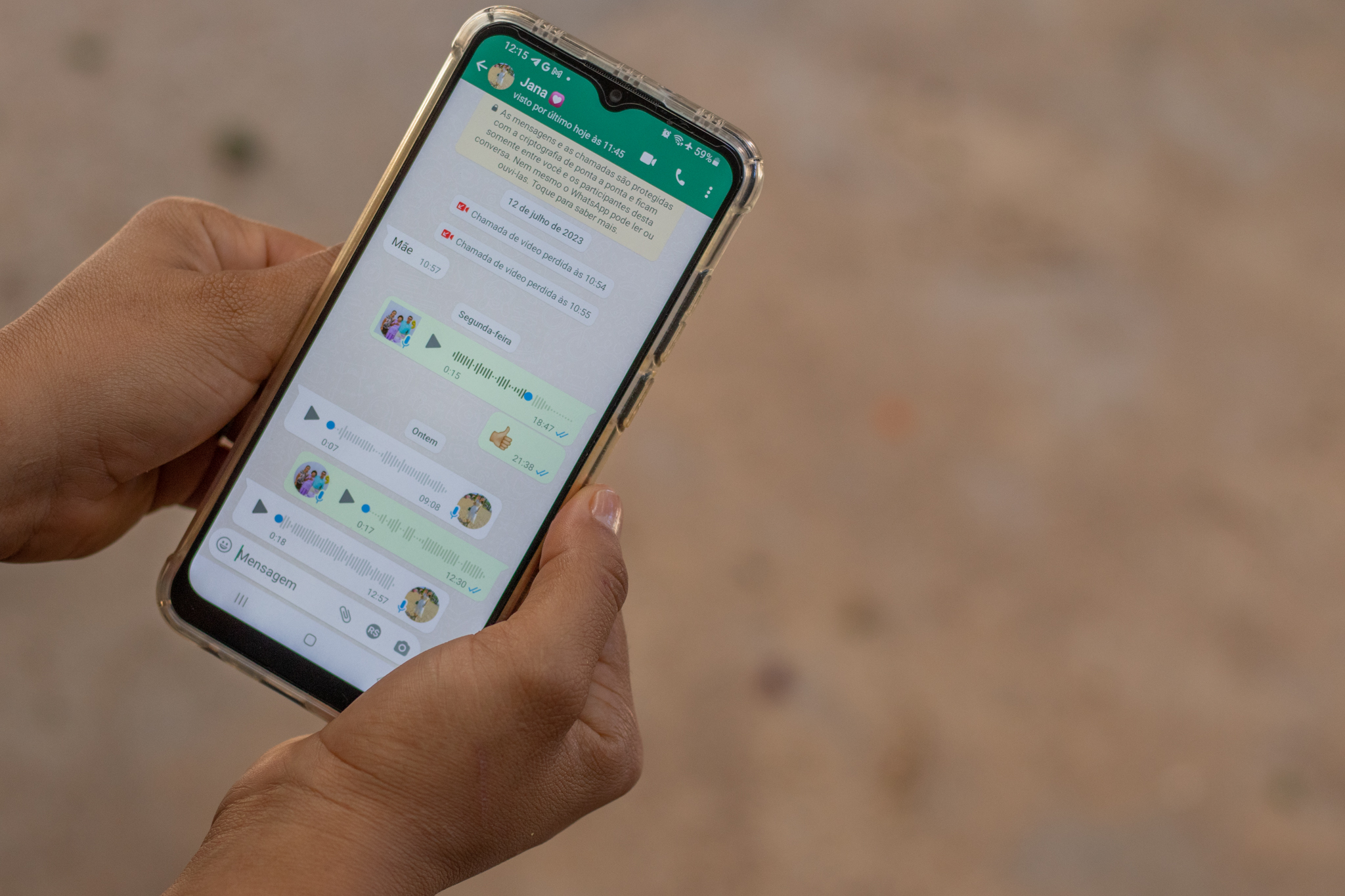 Se você quer evitar cair em golpes do WhatsApp, confira como eles funcionam.