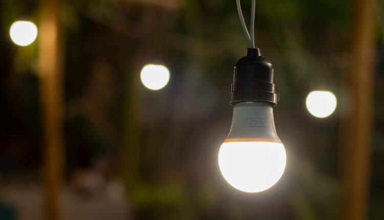 Gastar menos na conta de luz.