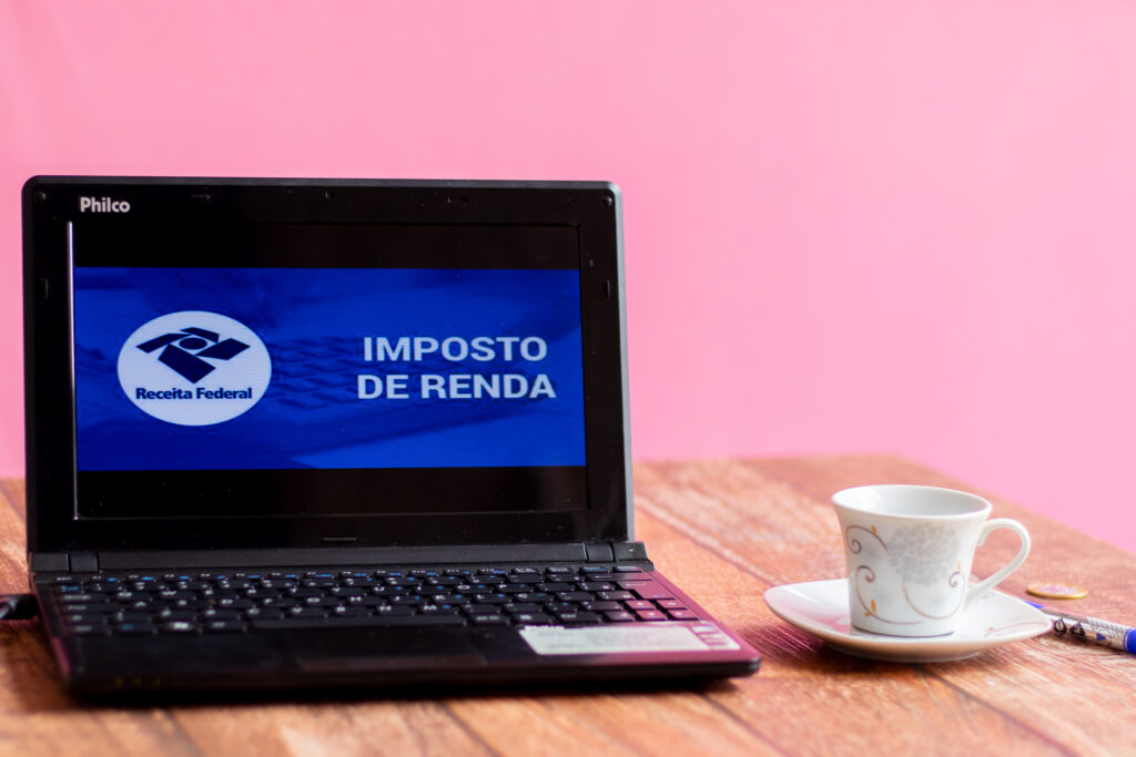 Se você vai declarar o Imposto de Renda, veja como evitar o golpe da Receita Federal.