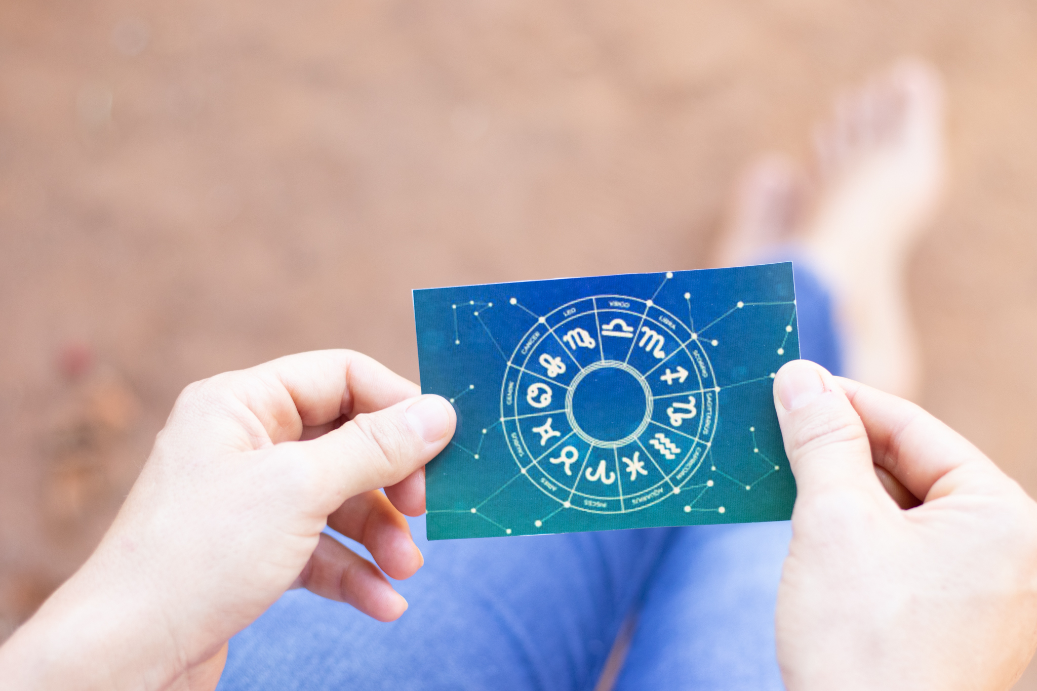 O horóscopo do final de semana já está liberado. veja a previsão para seu signo!