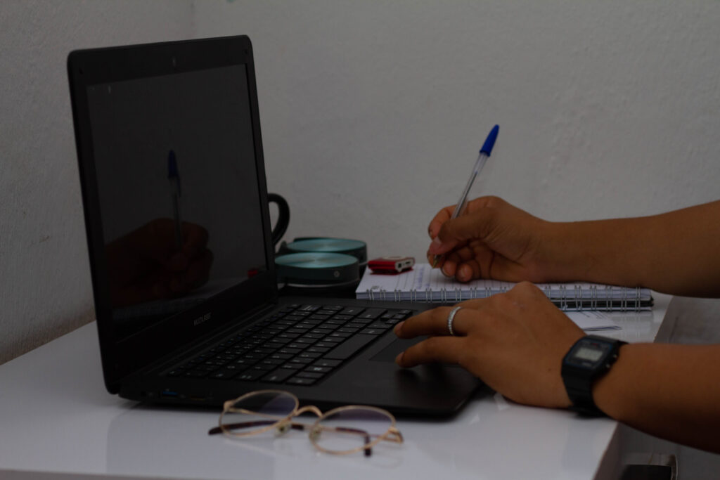 O EAD pode estar perto de acabar, com as novas configurações do MEC. Confira o que muda.