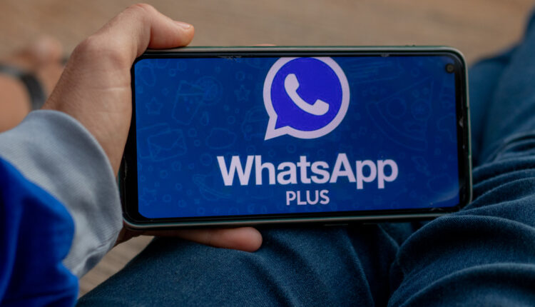 WhatsApp premium.