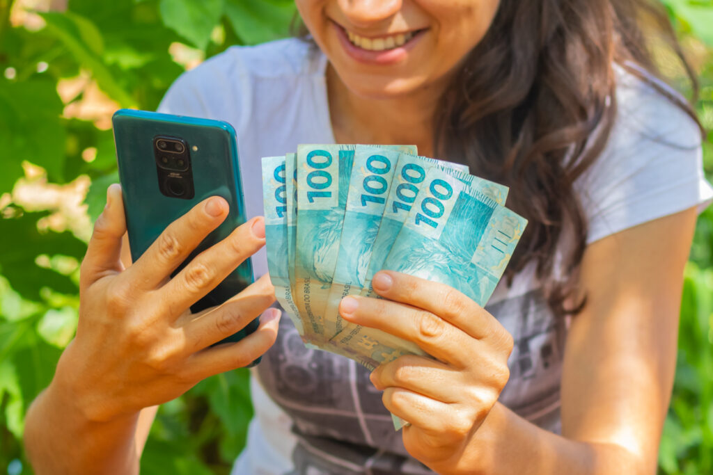 Cosmo Pay.