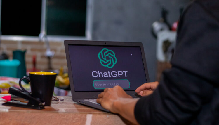 Quer usar o ChatGPT sem deixar rastros? Veja como encobrir o uso.