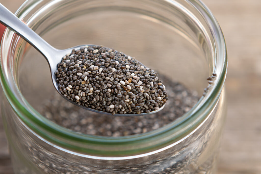 Quer saber qual o benefício da chia? Veja todos eles e aprenda a comer corretamente.