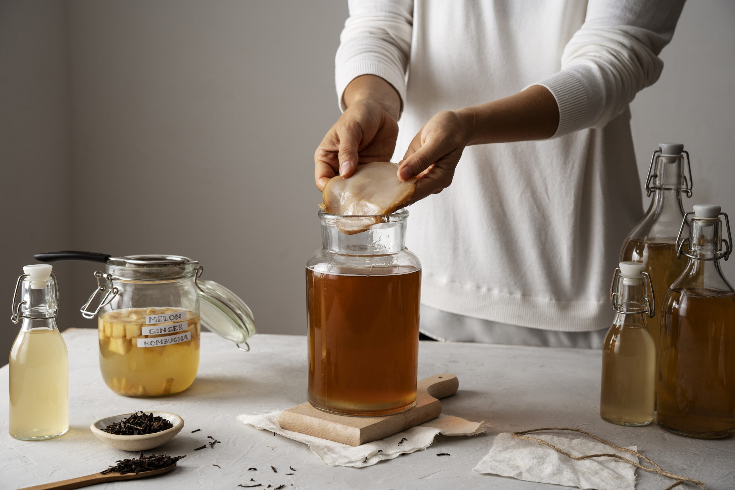 Quer saber qual o benefício da kombucha? Descubra todos os detalhes e como preparar!