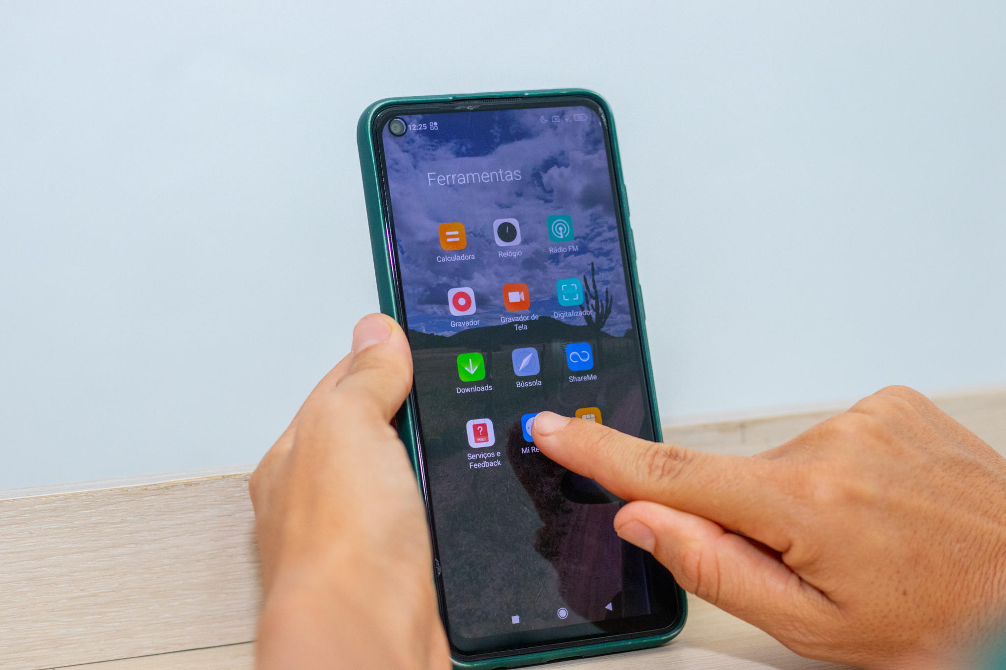 App espião no celular.