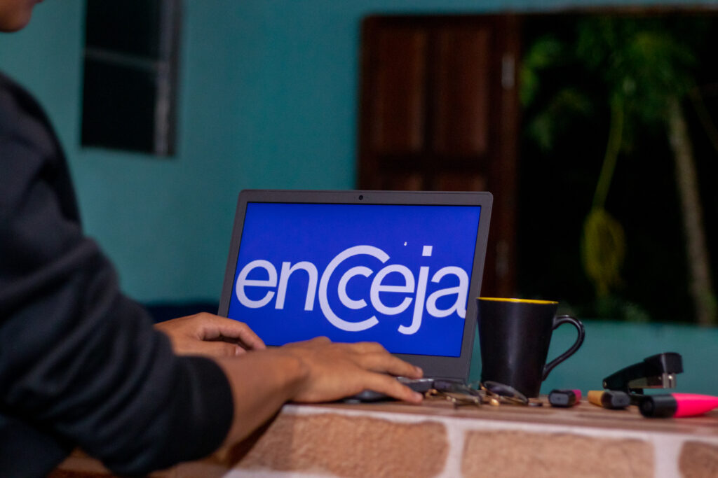 Aqueles que vão participar do Encceja 2025 devem ficar atentos para não caírem em golpes.