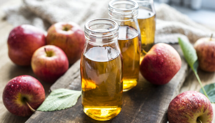 Vinagre de maçã.