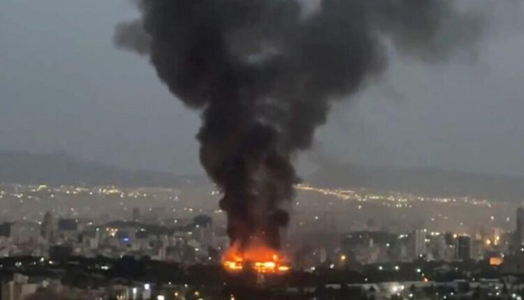 Países islâmicos condenam ataques israelenses ao Irã em cúpula extraordinária em Istambul