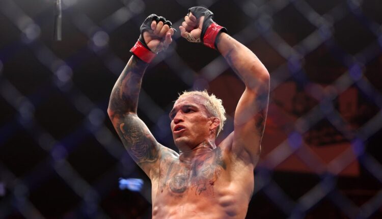 Ilia Topuria-Charles Oliveira fight time, ring walk clash
