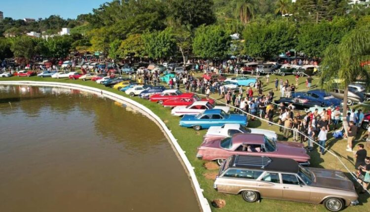 Maior evento de carros antigos da América...